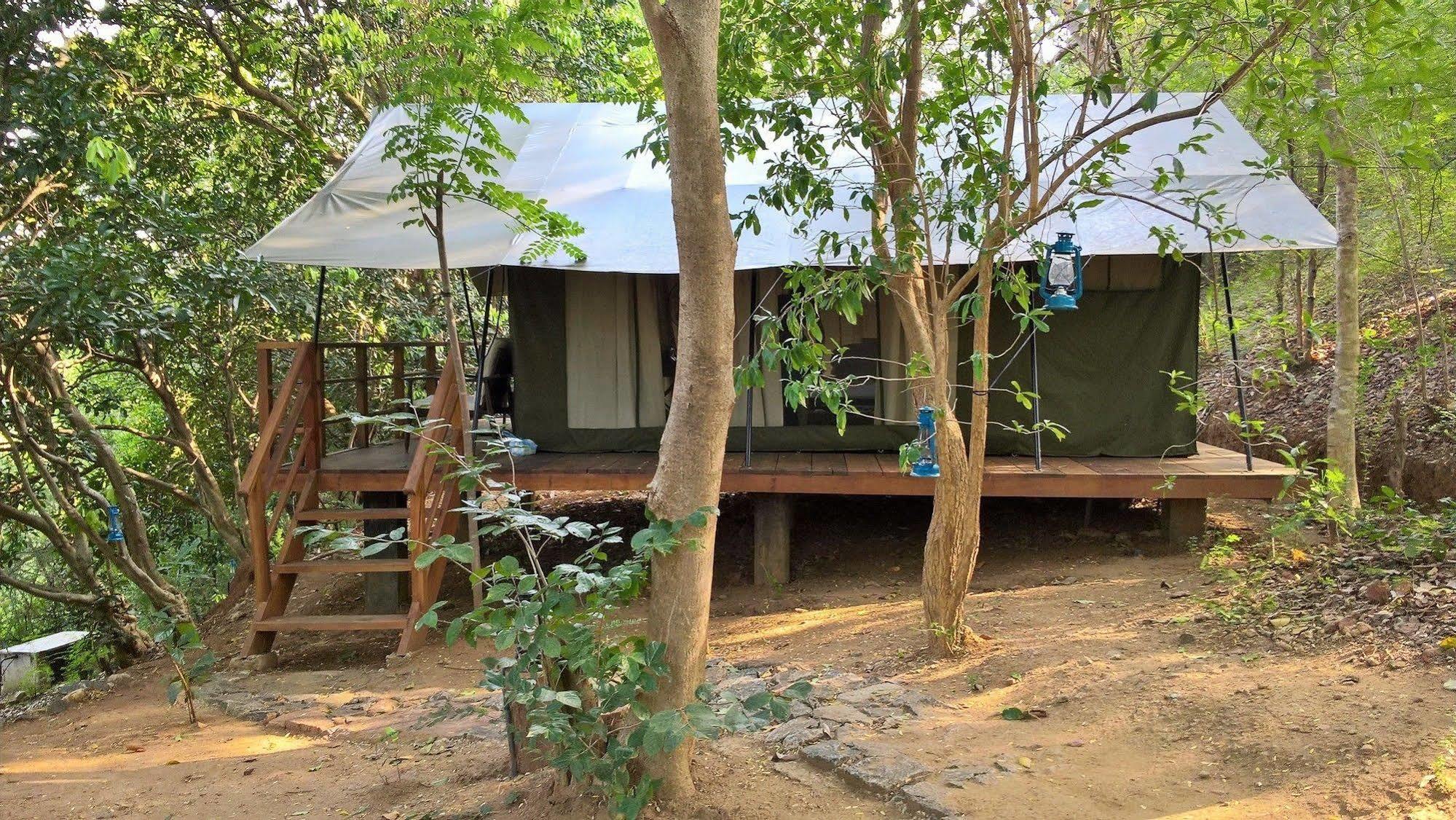 Kula Kula Luxury Camping Resort ウダワラウェ エクステリア 写真