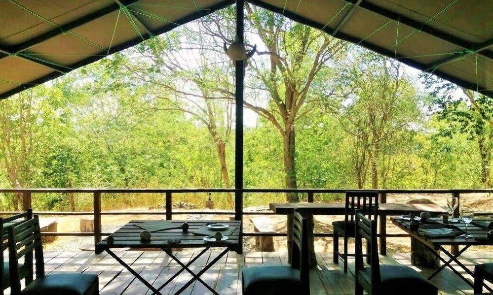 Kula Kula Luxury Camping Resort ウダワラウェ エクステリア 写真